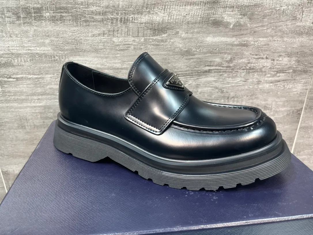 Men's men's shoes 💰800💰 🔥🔥🔥prada derby2025 latest Prada top version thick-soled triangular logo derby shoes, ken same type of fabric imported open edge beads, cowhide lining, cowhide feet complete set packaging code number 38-46